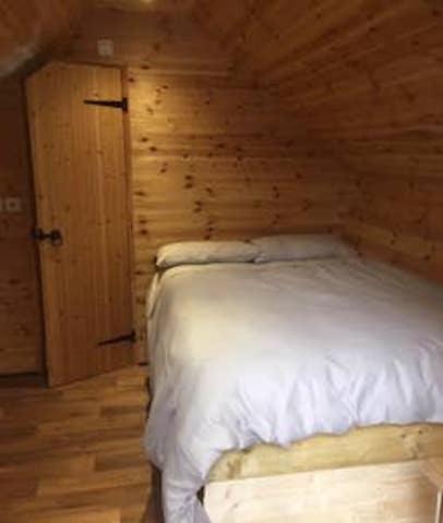 Lodge Campsite *